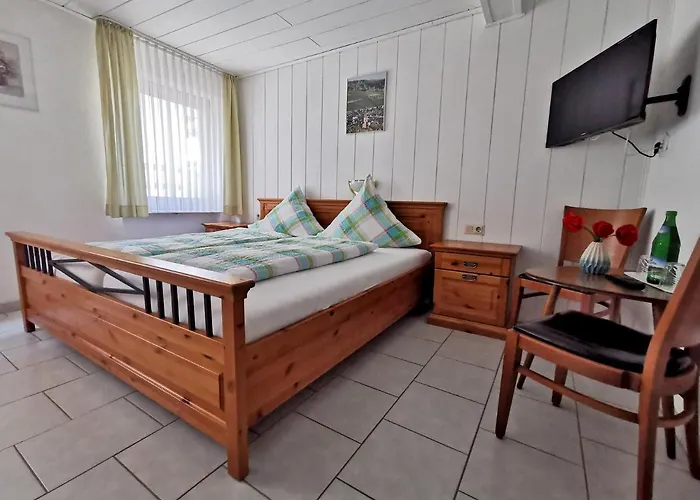 Hotell Garni Eckschänke Bad Neuenahr-Ahrweiler